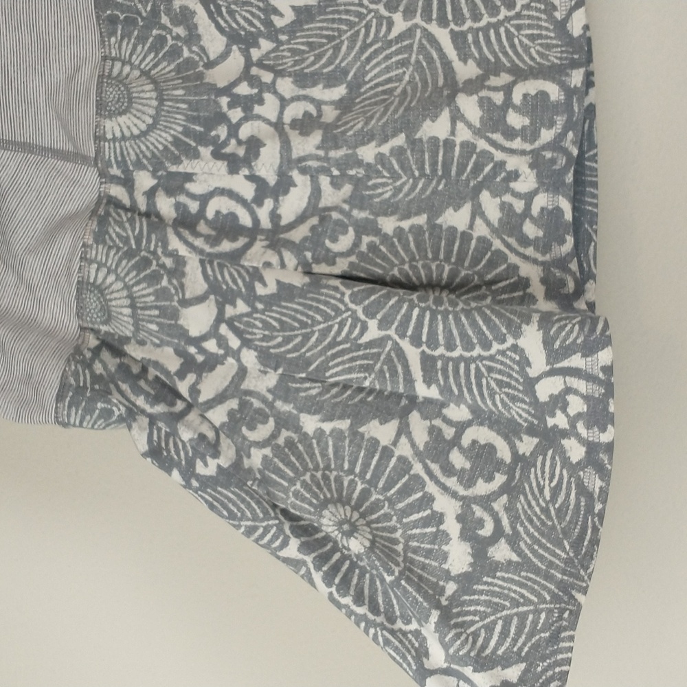 Lululemon Run: In The Sun Skirt 10 Gray Floral Skort Lined Athletic Stretch - Picture 3 of 9